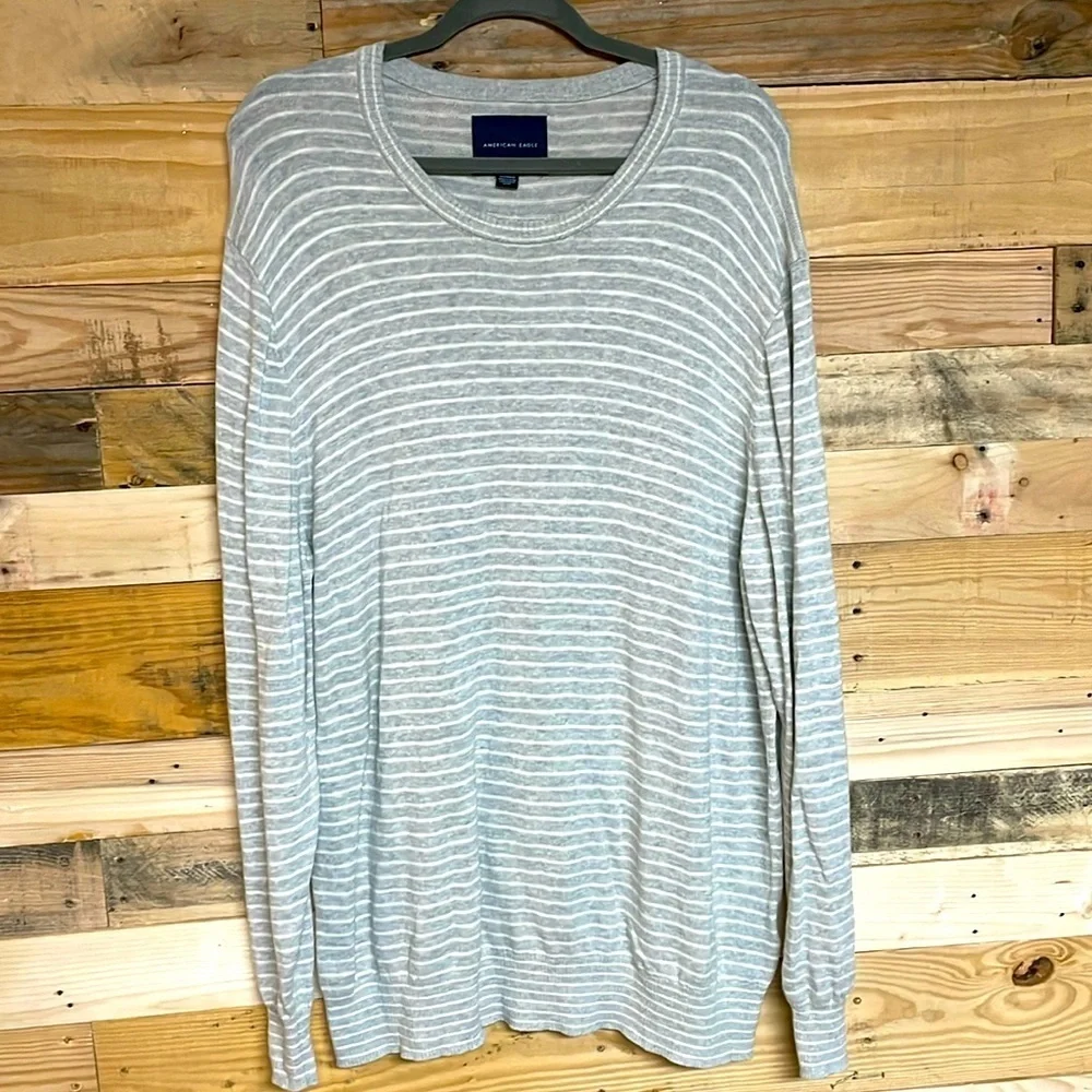 American Eagle size XL gray and white stripe crewneck sweater